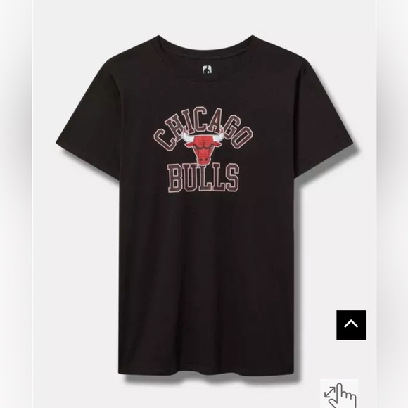 torrid Tops - NWOT Torrid Chicago Bulls Classic Fit Tee size 2